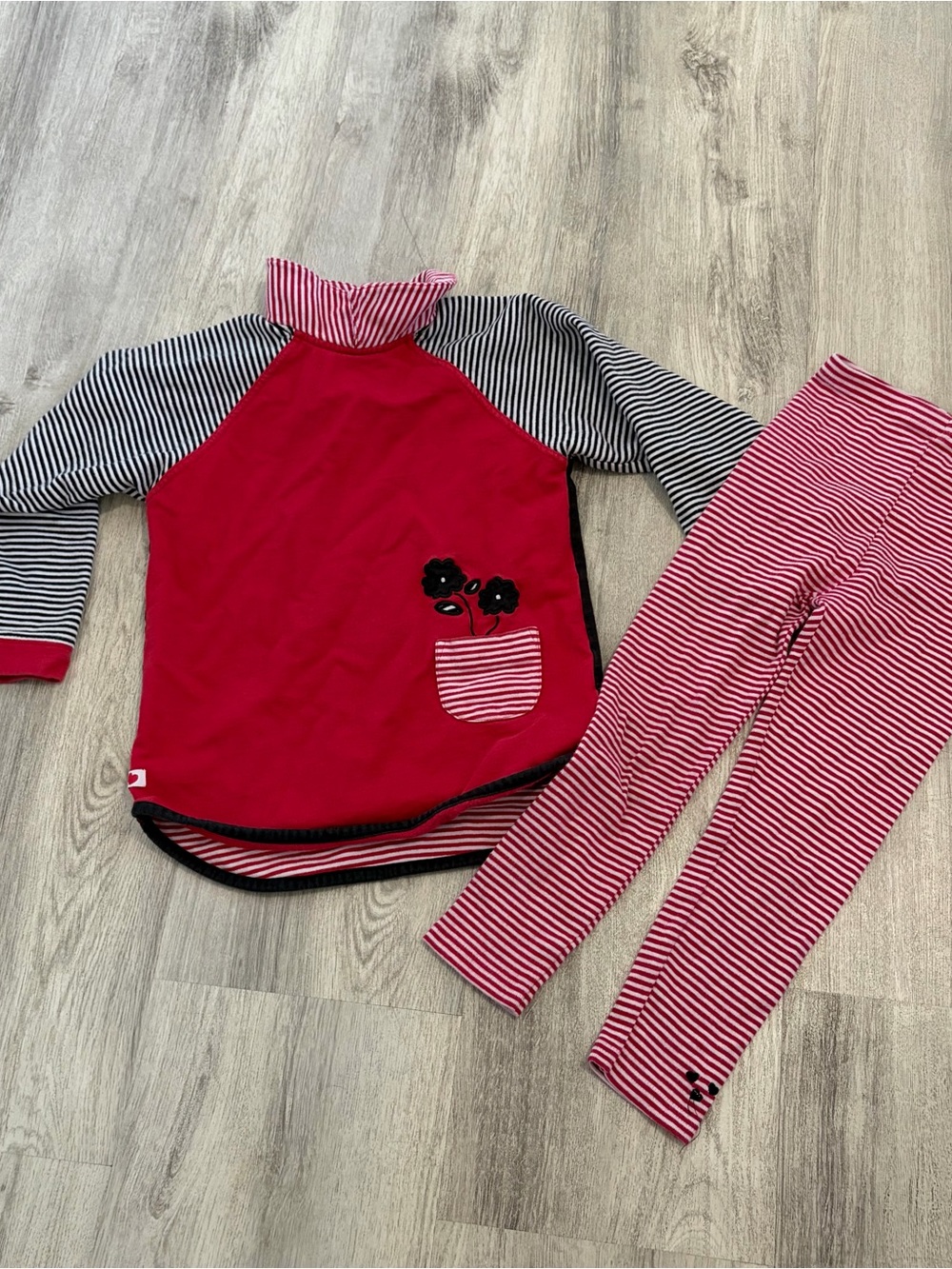 Vintage Gymboree Rainbow tag Girls Heart Stripe Turtleneck Set Red Black 4-6